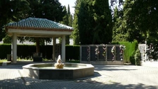 The Granada cemetery 